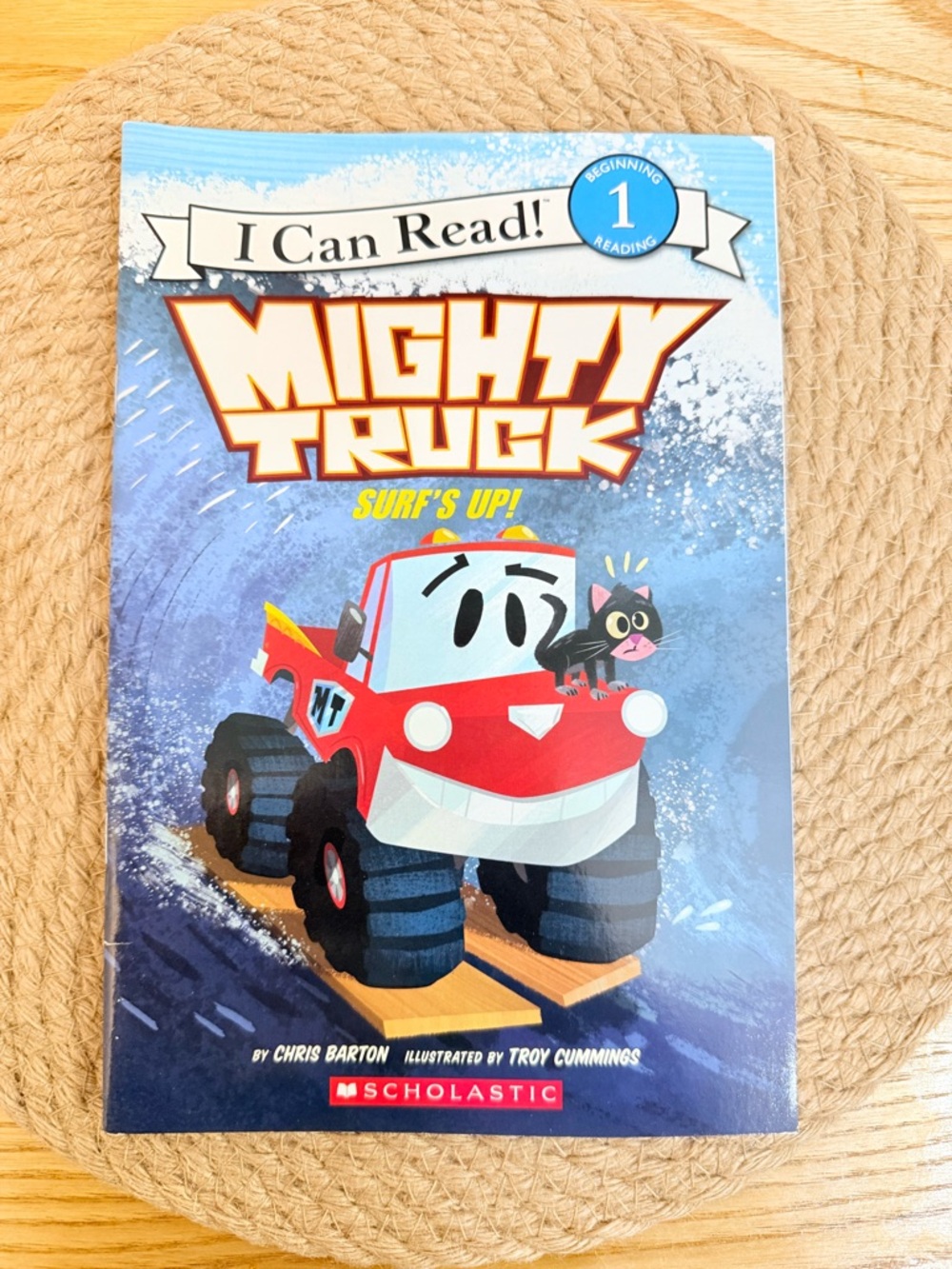 10/$25 • Scholastic Mighty Truck Surf’s Up Easy Reader‎